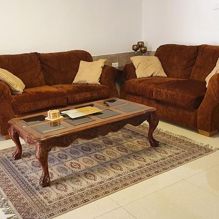 'C' Dazzling Modern 2 Bdrm Apt In Khalda Free Wifi Amman Bagian luar foto
