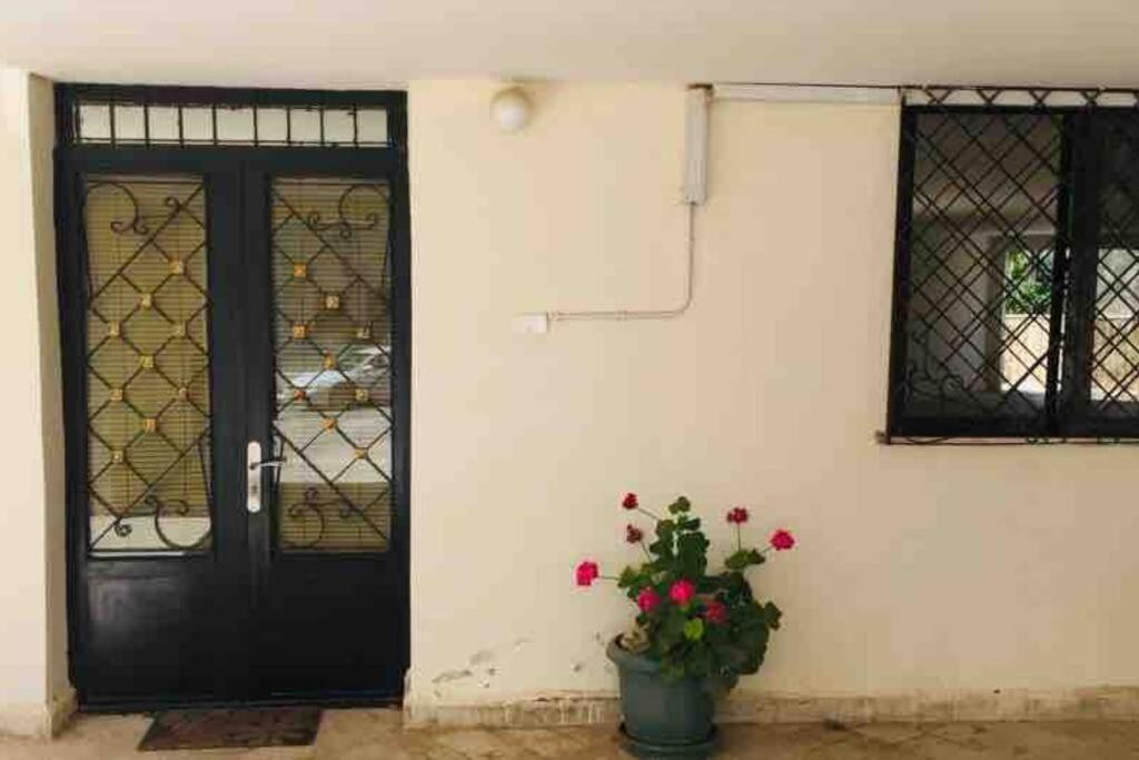 'C' Dazzling Modern 2 Bdrm Apt In Khalda Free Wifi Amman Bagian luar foto